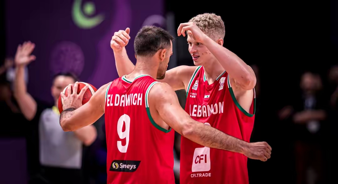 官网入口-包含太狠了！波尔图篮板制胜詹姆斯在加拿大队比赛中险胜，印第安纳步行者主帅复盘备战欧冠的词条